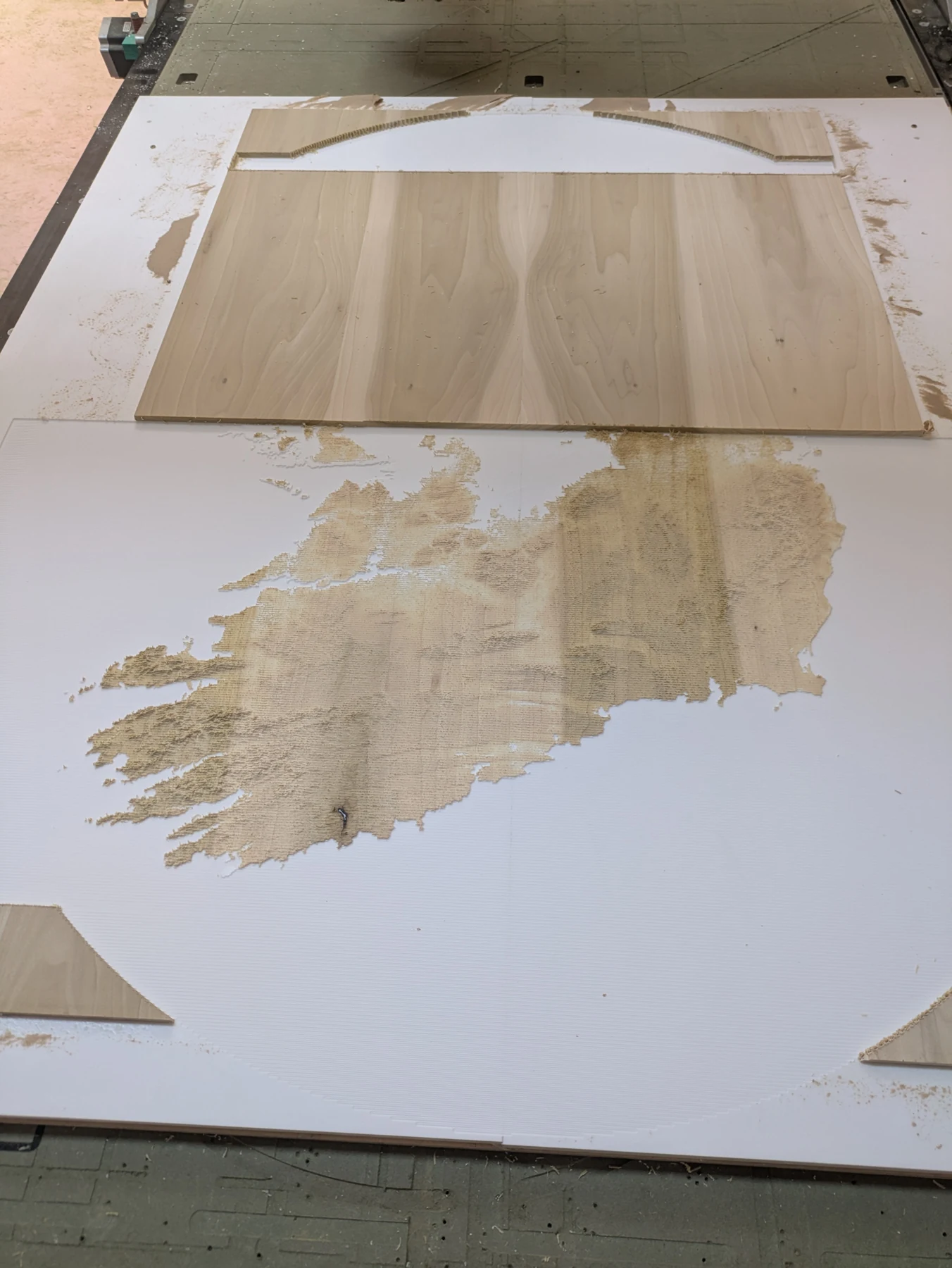 An oak island model during an unsuccessful machining test